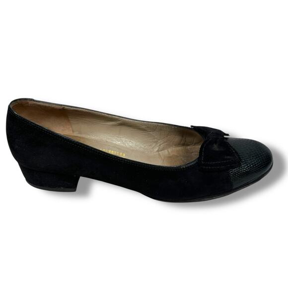 Salvatore Ferragamo Shoes - Salvatore Ferragamo Flats Women’s 6 B Black Pebbled Leather Nubuck Bow Shoes